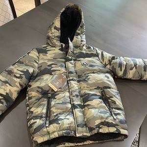 Brand New Abercrombie Camo puffer coat